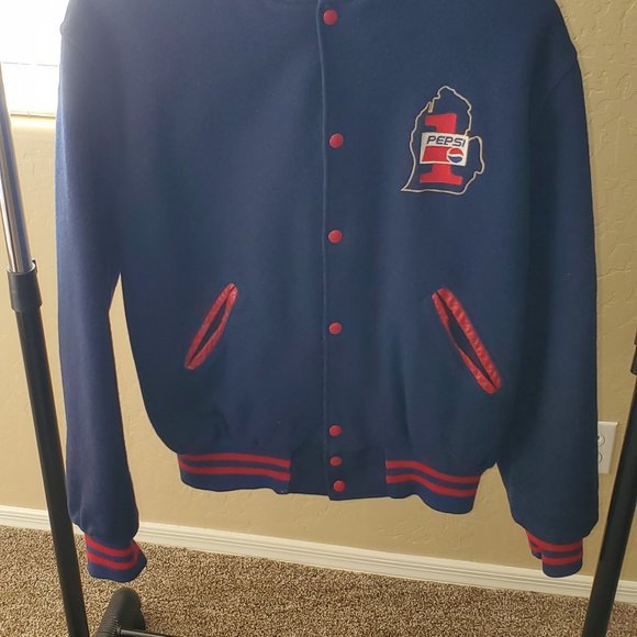 PEPSI HOLLOWAY ORIGINAL COLLEGE JACKET - SIZE XL